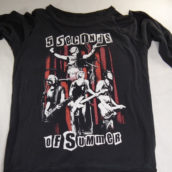 5 Seconds of Summer Long Sleeve Black Tee Small - Picture 1 of 9
